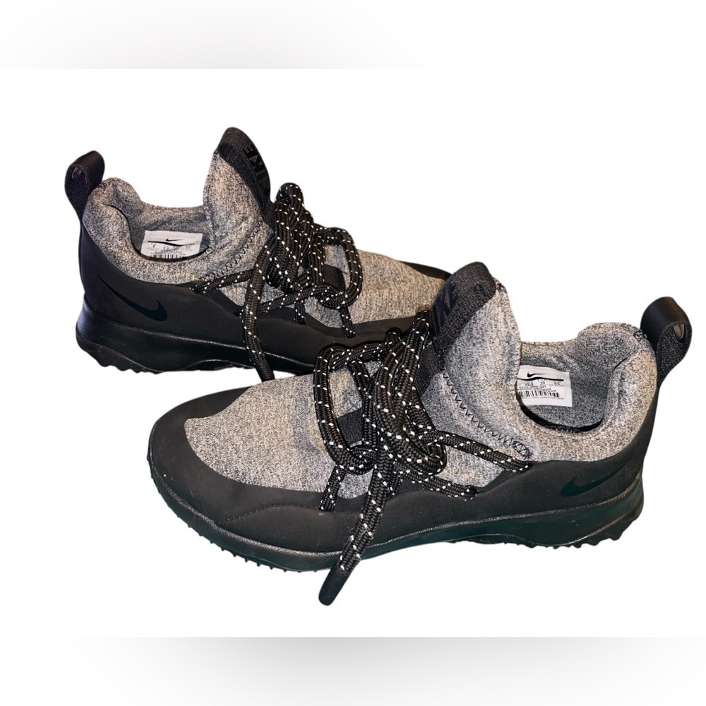 Nike Women’s City Loop